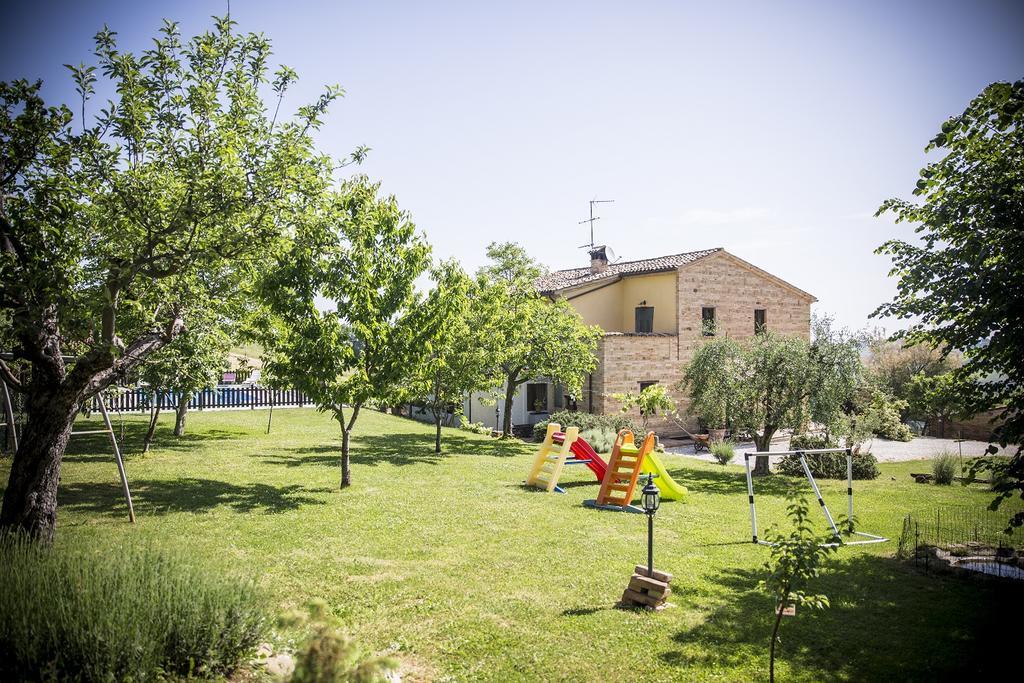 Il Casale Di Aurora Country House Colmurano Екстер'єр фото